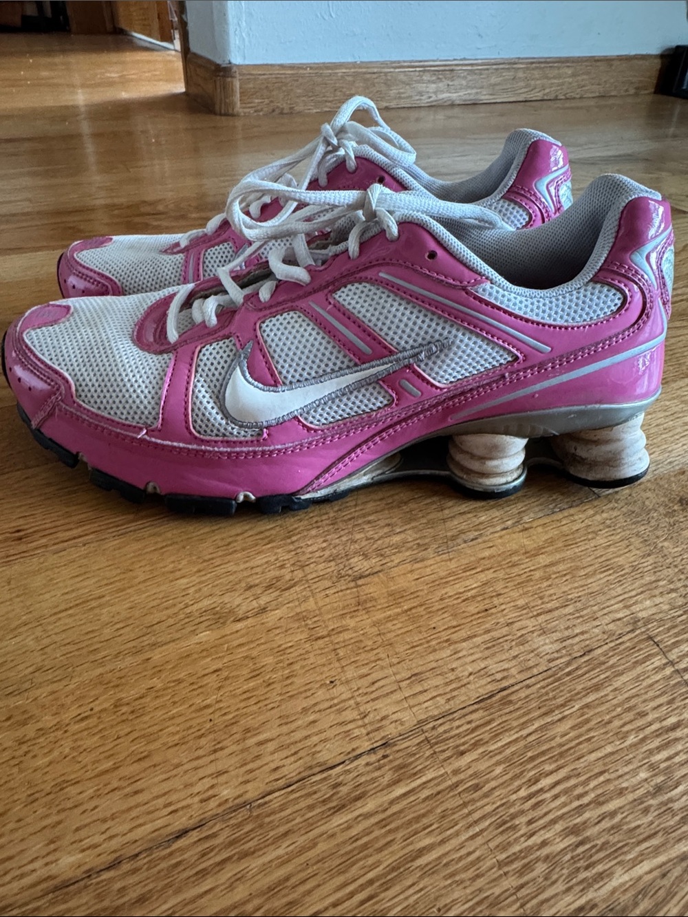 Nike White and Pink Shox Running Sneakers 8.5 - used